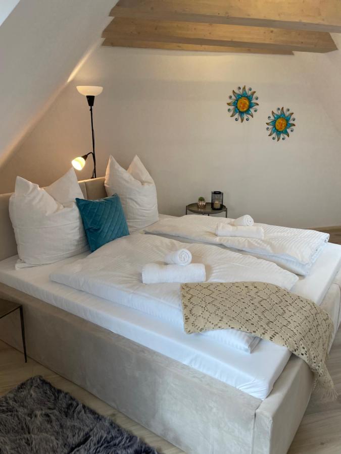 Am Exklusives Loft Mit 3 Schlafzimmern, Netflix, Zentral, Parkplatz Amberg Bagian luar foto